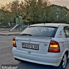 Opel Astra 2000