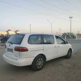 Toyota Sienna 1999