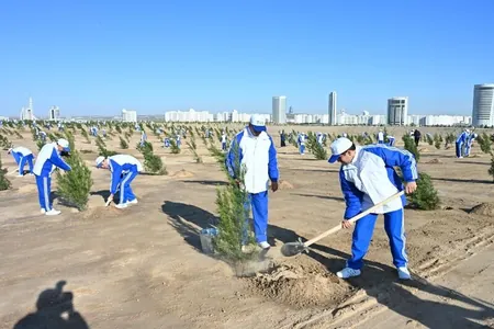 Президент и глава Халк Маслахаты приняли участие во всенародной акции по посадке деревьев
