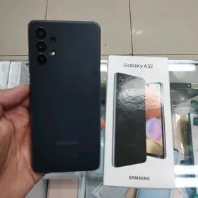 SAMSUNG A32