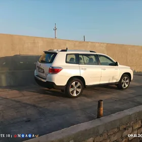 Toyota Highlander 2013