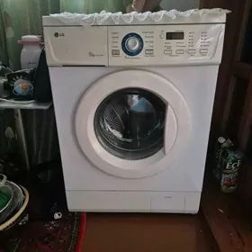 стиральная машинка LG5кг