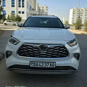 Toyota Highlander 2021