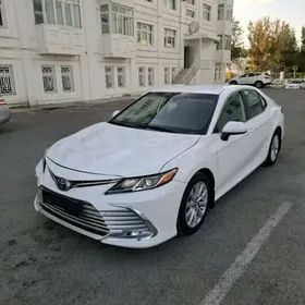Toyota Camry 2020