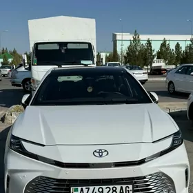Toyota Camry 2025
