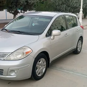 Nissan Versa 2010