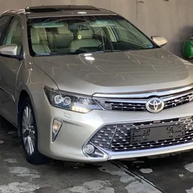 Toyota Camry 2014