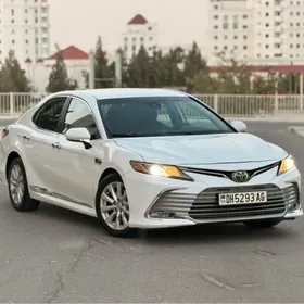 Toyota Camry 2020