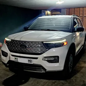 Ford Explorer 2021