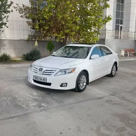 Toyota Camry 2011