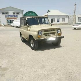 UAZ 469 1990