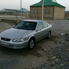 Toyota Camry 2000