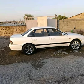 Mitsubishi Sigma 1992