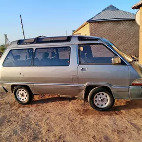 Toyota Hiace 1989