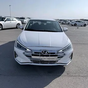 Hyundai Elantra 2020