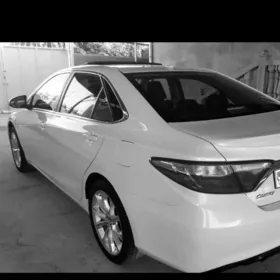 Toyota Camry 2015