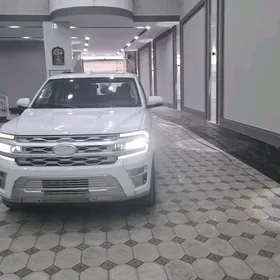 Ford Expedition 2022