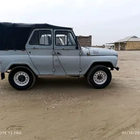 UAZ 469 1995