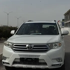 Toyota Highlander 2013