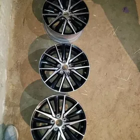 21 camry diska 18 lik orginal