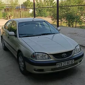 Toyota Avensis 2002