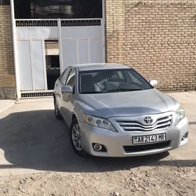 Toyota Camry 2011