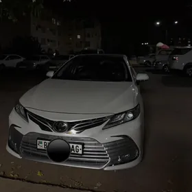Toyota Camry 2020