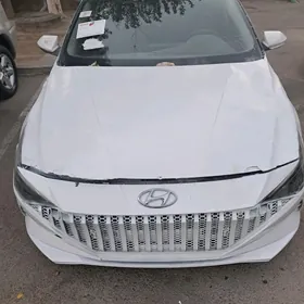 Hyundai Elantra 2021