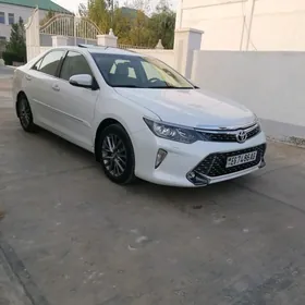 Toyota Camry 2017