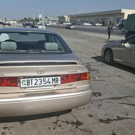 Toyota Camry 2001