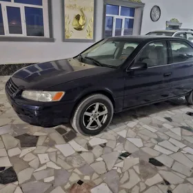 Toyota Camry 1999