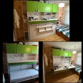 кровать стол шкаф