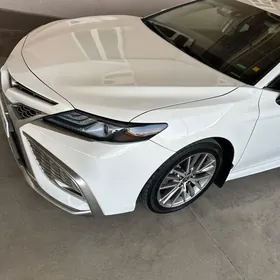 Toyota Camry 2022