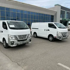 Nissan Urvan 2021