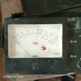 мегаомметр