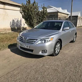 Toyota Camry 2010