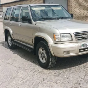 Isuzu Trooper 1999