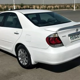 Toyota Camry 2005