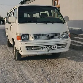 Toyota Hiace 2003