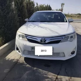 Toyota Camry 2013