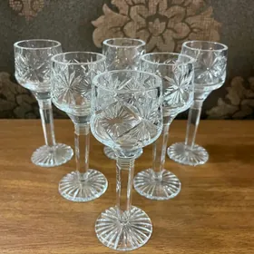Хрустальные рюмки