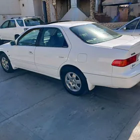 Toyota Camry 2001