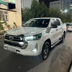 Toyota Hilux 2022