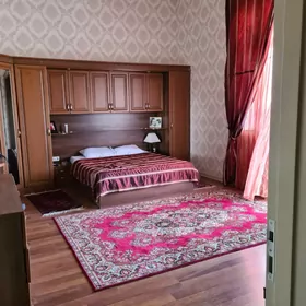 Срочно продаю 3 комн. элитка