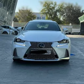 Lexus IS 350 2020