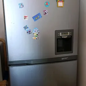 холодильник Samsung