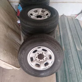 Hilux disga pakrisga