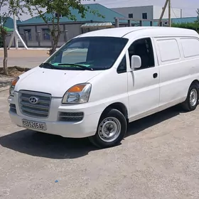 Hyundai H-1 2005