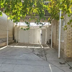 сатлык. ховлы жай