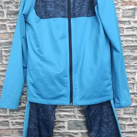 Спорт костюм новый